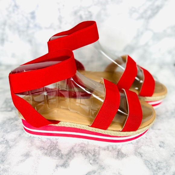 Wedged Hemp Rope Sandals in Red - Picture 2 of 6